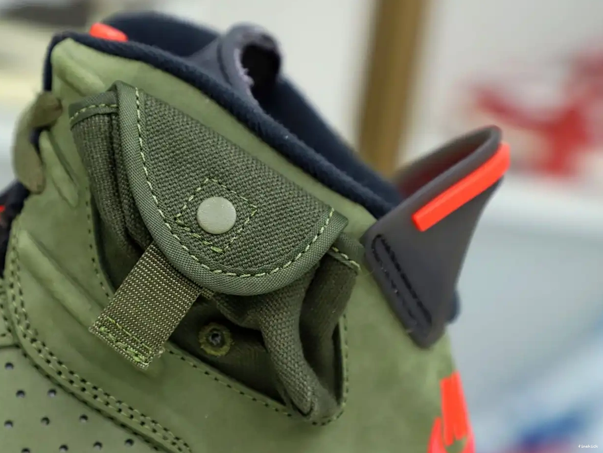 6 JORDAN SCOTT 'OLIVE' X RETRO TRAVIS AIR 0423